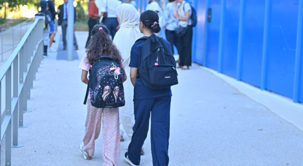 rentrée scolaire pour les élèves de l'école Louisville