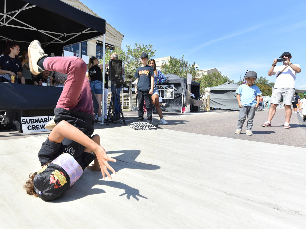 démonstration de Hip Hop lors de l'Antigone des associations à Montpellier