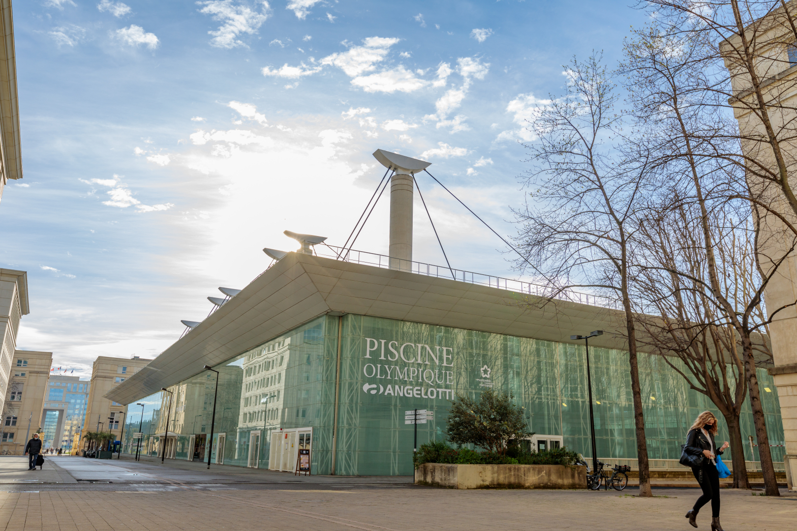 Façade de la piscine olympique 