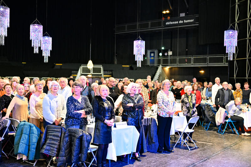 tous debout