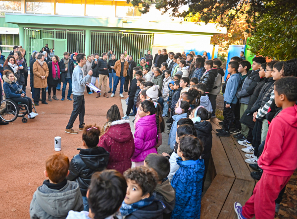 chorale de l'école Léo Malet, enseignant, parents d'élèves, bâtiment