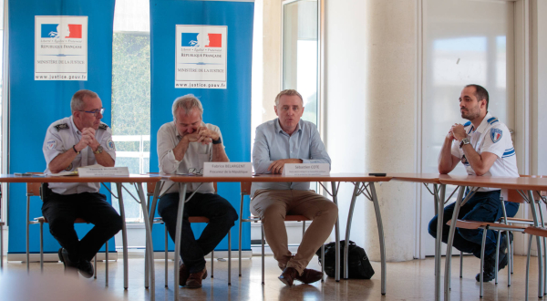 Conférence de presse procureur de la République et partenaires